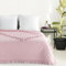 Eurofirany Gesteppte Bettdecke mit Rauten, Stillvolle Decke in Diamanten-Steppung, Volant, Steppdecke im Landhausstil, Bettüberwurf Vanesa (Rosa, 170 x 210 cm)