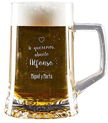 CALLE DEL REGALO Jarra de Cerveza ‘te Queremos, Abuelo’ grabada con su Nombre y el vuestro en estuche de cartón