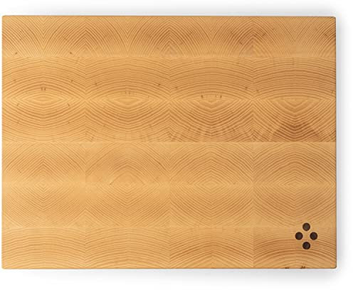 KIVY Esche Schneidebrett Stirnholz Groß [Handgefertigt von Schreinermeistern in Deutschland] - Mit CNC gefrästen Edelstahlfüßen - Esche Brett Massiv, Groß | 50 x 38 x 5.5cm