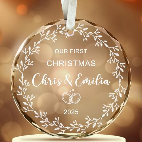 Personalisierte Weihnachtskugeln First Christmas für Paare, 2025 Weihnachtskugeln mit individuellem Design, Glas Weihnachtsbaum Dekoration, Paare, Freunde, Partner, Familie, Verlobung