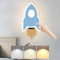 LED Holz Wandleuchte Kinder Wandleuchten mit Touch Schalter Modern Dimmbare Wandlampe Kinderzimmer Rakete Nachtlicht Kreativem Nachttischlampe für Jungen Mädchen Schlafzimmer Wohnzimmer Dekor