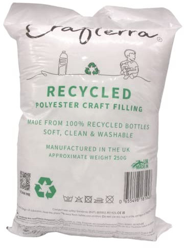 Recycelte weiche Spielzeugfüllung Polyesterfüllung für gestrickte Plüschtiere, Kissen und Kissenfüller, Kunst und Handwerk. Gemacht aus recycelten Plastikflaschen. 250gr