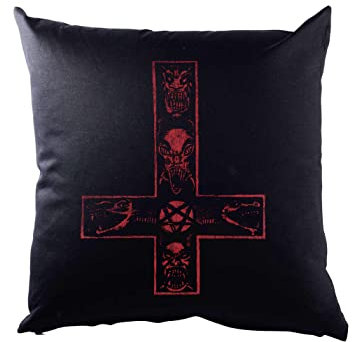 Urban Backwoods Satanic Cross Kissen Dekokissen