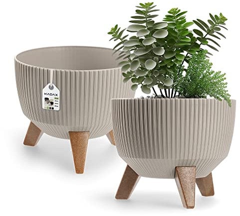KADAX Vaso Rialzato 24 cm in Plastica per Piante da Interno ed Esterno, Coprivaso Decorativo con Piedistallo Simil-Legno e Design Moderno (Marrone Chiaro)