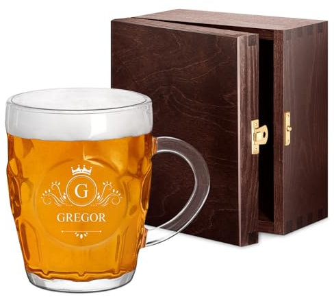 Maverton traditioneller Bierkrug mit Gravur - personalisiertes Bierglas 500 ml mit Henkel für Männer - Bierseidel für Biertrinker - Weihnachtsgeschenke - zum Geburtstag - zu Weihnachten - Buchstabe