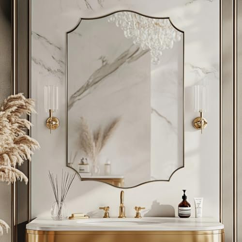 MIRRORART Goldfarbener Badezimmerspiegel für die Wand, 55,9 x 76,2 cm, gebürstetes Messing, gewelltes Oberteil, Design in 2,5 cm Edelstahl-Metallrahmen für Heimdekoration, Wandmontage, vertikal