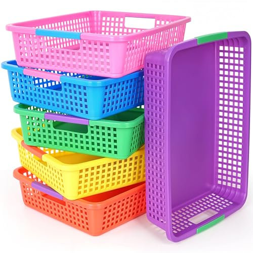 Winter Shore Bunte Kunststoff Korb Aufbewahrung für das Klassenzimmer (6er-Pack) - Körbe Aufbewahrung für Speisekammer - Aufbewahrungskorb Klein Spielzeug - Aufbewahrungskorb Küche & Bücherregal