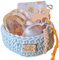 PRETTY DOLLY - Cesta de los tesoros para bebé con 8 artículos hecha a mano - Cesto sensorial - Juego de estimulación temprana - Jugete para bebé Montessori desde los 4 a los 18 meses (Celeste)