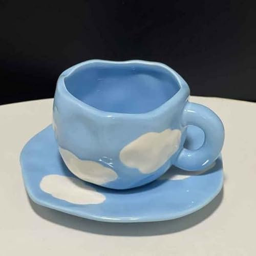 LUNYY Bellissime Tazze di Forma Irregolare Fatte a Mano con piattini in Ceramica Dipinta a Mano con piattino per Tazza di Fiori di Tulipano Nuvola per Regali di tè al caffè