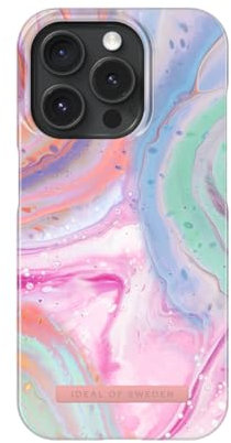IDEAL OF SWEDEN Bedruckte Handyhülle, niedliches buntes Muster, schützende Abdeckung aus Hartplastik mit Mikrofaserfutter für das iPhone. Kompatibel mit iPhone 15 Pro (Pastel Marble)