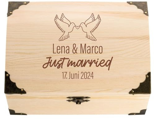 4youDesign Holzkiste, Schatztruhe zur Hochzeit mit Gravur – Motiv Just married 2 Namen, Datum – Hochzeitsgeschenk für Brautpaar – Perfekt als Verpackung oder Geldgeschenk – L18xB13xH10cm