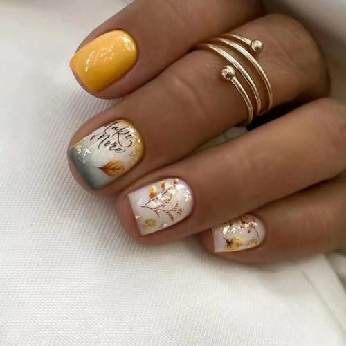 Ceboic 24 Pièces Faux Ongles Court Carrés, Glossy Naturel Ongles à Coller Mignon Press on Nails, Couverture Complète Reutilisable Bâton sur Ongles pour Femmes Filles (Feuilles d'Automne Dorées)
