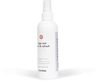 Manduka Yogamatte Wash and Refresh - 100% natürliches ätherisches Öl Yogamatte Reinigungsspray, Fitnessgeräte und Fitnesszubehör, Reiniger, nicht reizend, haustierfreundlich | Lavendelduft, 4 oz