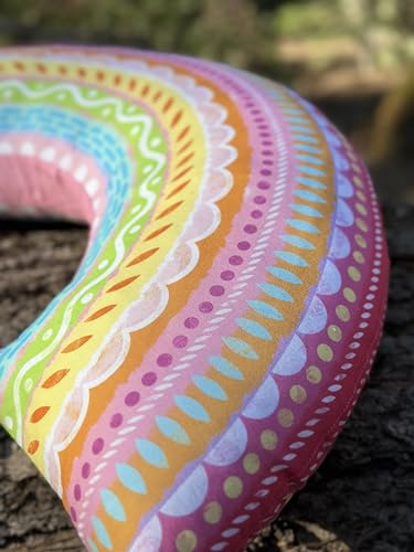 Bine Brändle - Dekokissen - Bunte Auswahl - Kissen mit Füllung - Mandalas - Bordürenliebe - Blüten - Blätter - Seerosenteich - Unterwasserwelt - Herzen - Monster - Regenbogen