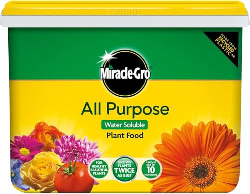 Miracle-Gro All Purpose Soluble Plant Food 2kg Tub – NPK 24-8-16 with Trace Elements – Ideal for Lawns, Houseplants, Pots, Containers, Beds & Borders – Makes 720L of Feed