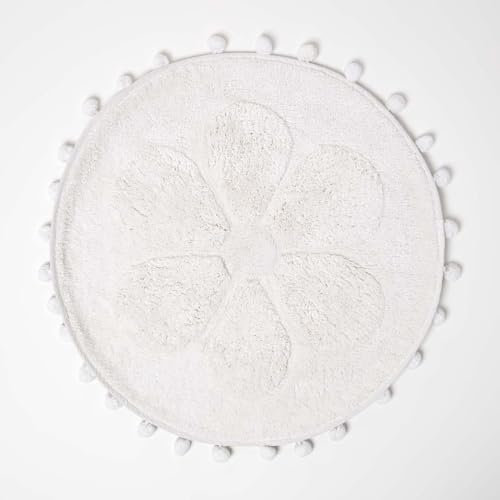 Homescapes Badvorleger Blume, runde weiße Badematte 60 cm Baumwolle, Badteppich getuftet mit Bommeln