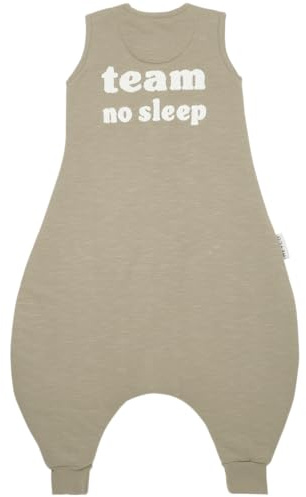 Meyco Baby Schlafsack mit Füßen gefüttert - Größe 104cm - TOG 2 - Ganzjahresschlafoverall - hautfreundlich, atmungsaktiv - Oeko Tex zertifiziert - Slub Team No Sleep Taupe/Offwhite