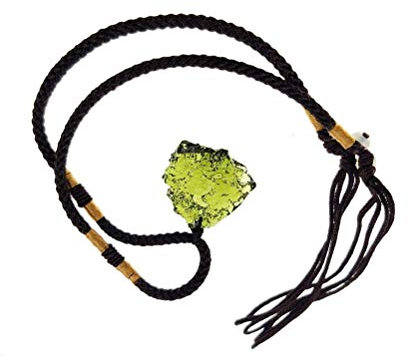 Moldavit Kristall Halskette, Naturkristall Moldavit Unregelmäßige Steine Anhänger Lucky Energy Stone Meteorit Schmuck Mann und Frau