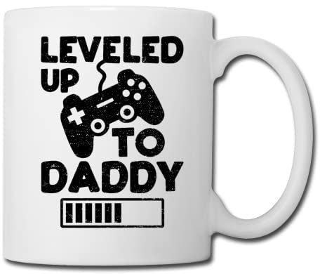 DesignsByJnk5 Tasse Papa | Leveled Up To Daddy Kaffeetasse Werdender Vater Spruch | Baby lustige Sprüche Keramik Tasse Geschenkidee Papa