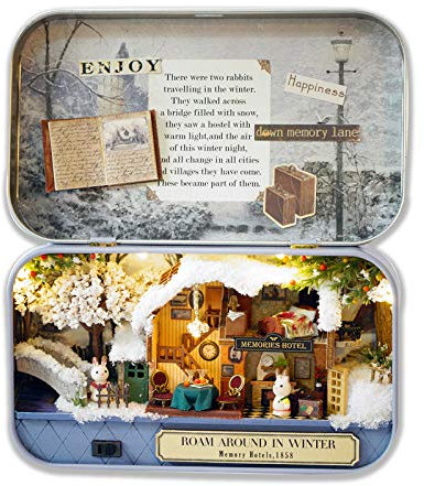 Cuteefun DIY Miniatur Haus Kit in Box zu Bauen, Handgemachtes Mini Theater Bastelset, Kreative Handwerkliche Geschenke für Frauen (Leben im Winter)