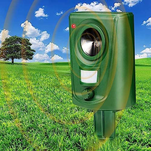 FIOLOM Animal Repellent Battery Powered Animal Repeller Ultrasonic Deterrent Devices Outdoor Defender for Cat Dog Rabbit Squirrel Rat Deer Raccoon Skunk Waterproof with Motion Detector
