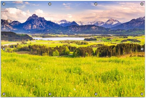 Wallario Outdoor-Poster für Garten oder Balkon Weite Wiesen vor Bergen, Motivbanner Größe: ca. 100 x 150 cm, Outdoor-Bild