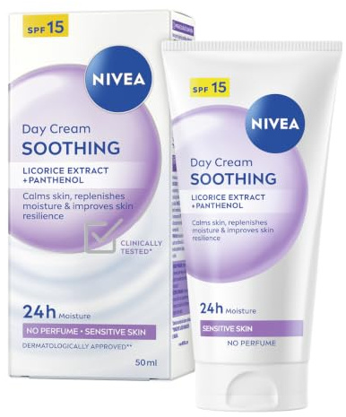 NIVEA Soothing Day Cream 24h Moisture SPF 15, Fragrance-Free Face Cream for Sensitive Skin, Delicate Day Cream with Grape Seed Oil
