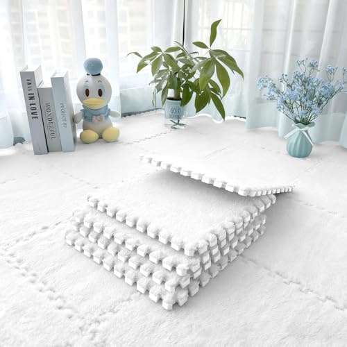 Plüsch Schaumstoffmatten, 12 Stück Flauschige Ineinandergreifende Teppichfliesen, 30x30cm Weiche Puzzle-Matten für Schlafzimmer, Salon, Homeoffice Weiß