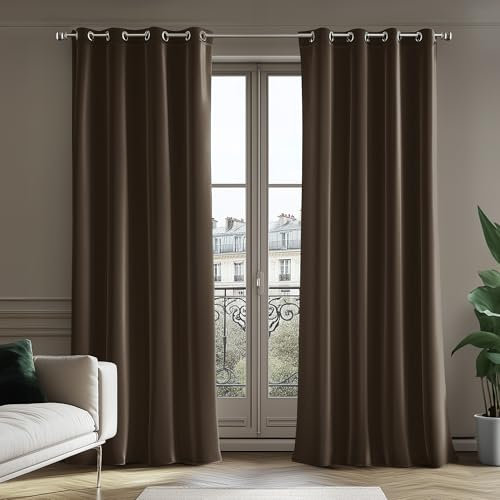 Deconovo 100% Verdunkelungsvorhänge Velvet Curtains Blickdicht Gardinen mit Ösen Samtvorhänge Schlafzimmer Vorhang Samt Thermogardine Dicke Thermovorhang, 290x140cm(HöhexBreite), Dunkelbraun, 2er Set