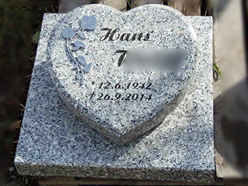 designgrab SchlL360-40x40 cm Herz auf Grabplatte aus Granit Schlesisch, inkl. Beschriftung von Vor- und Nachname sowie Geburts- und Sterbedatum