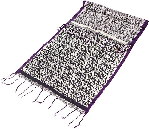 GURU SHOP Traditionelles Handgewebtes Ikat Tuch, Tischläufer, Tischdecke aus Sumba, 150 x 45cm - Motiv 11, Violett, Baumwolle, 150x45x1 cm, Tischläufer, Tischdecken