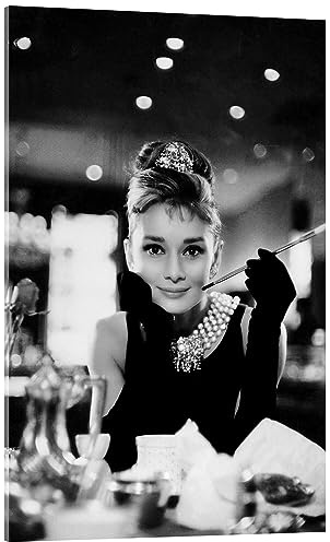 Posterlounge Breakfast at Tiffany's Acrylglasbild 40 x 60 cm | Hollywood, Filmklassiker & Vintage Kino | 60er Jahre, Schwarzweiß, Filmstar, Glamour, Modeikone & Kultfilm