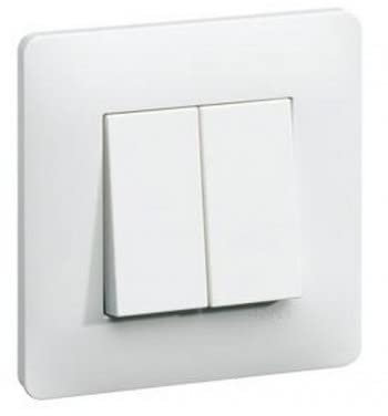 Hager Double interrupteur va-et-vient complet blanc 1 poste, 10 Amp, 250 V ~ Rocker, Lever de charnière, Montage mural, IP44, Blanc, Touch