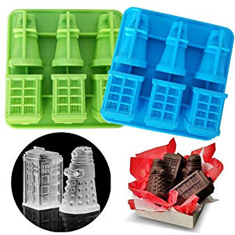 HiParty Silikon-Eiswürfelformen, Tardis & Daleks Eisform, Mousse-Kuchen, Muffin-Backform, Gelee-Schokolade, Süßigkeiten, Gelatin-Kerzen, Seifenform (2 Stück, Zufällige Farbe)