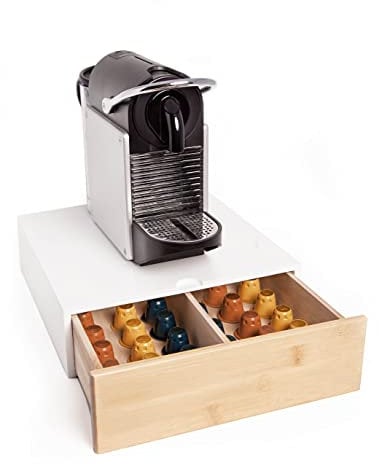 FMC SOLUTIONS Cassetto Porta Capsule o Cialde Compatibili con Nespresso e Dolce Gusto, Bustine e Accessori - Portacialde in Legno Massello, 31x30x10cm (Bianco)