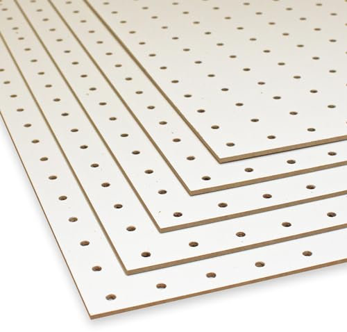 Peggy´s PEGBOARD Mini panneau perforé en bois (MDF) 50 x 40 x 0,3 cm – Perforation Ø 5 mm Espacement 25 mm – Laqué blanc – Fabriqué en Allemagne