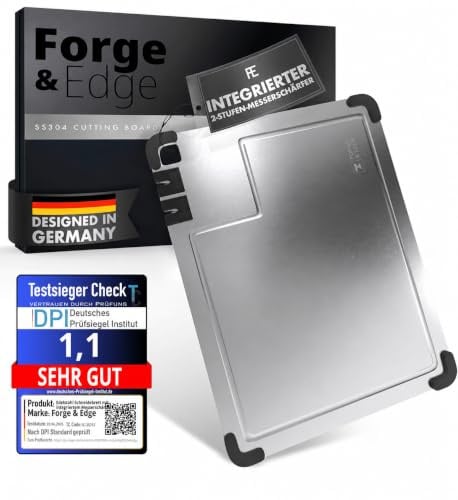 FORGE & EDGE Schneidebrett Edelstahl mit Messerschärfer 38x28cm | Hygienisches Edelstahl Schneidebrett mit Messerschärfer, Saftrille und rutschfesten Silikonecken - Premium Cutting Board