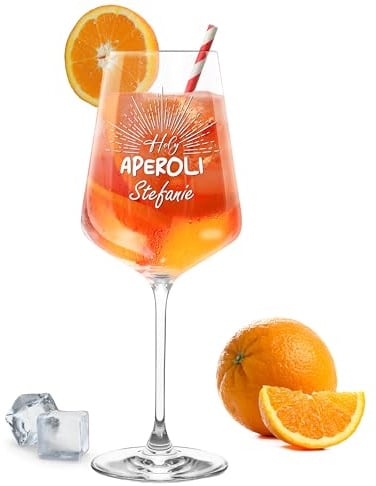 Gravur-Max Aperol Glas 560 ml „Holy Aperoli (Wunschname)“ – Graviertes Leonardo Puccini Weinglas – Handgefertigt in Deutschland, spülmaschinenfest & stoßfest – Geschenk für Aperol-Fans