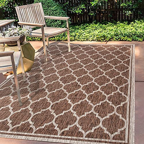 JONATHAN Y SMB109B-8 Trebol Alfombra Exterior Interior Textura Tejido Celosía Marroquí, Fácil de Limpiar, Habitación, Cocina, 240 cm x 300 cm, Espresso/Taupe