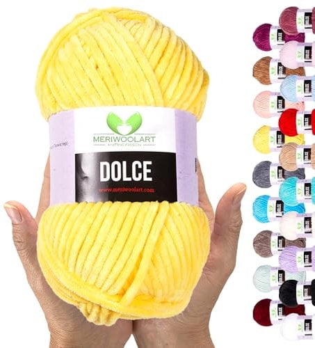 MeriWoolArt Chenille Garn zum Stricken und Häkeln Gelb - 100 g und 120 m Samt-Wolle - 100% Flauschige Polyester Strickgarn für Amigurumi Kissen Decken weiche Kleidung Geschenke