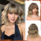 Sofeiyan Kurze Gewellte Bob Perücke mit Pony Damen 30 cm Braun Ombre Blond Synthetische Perücke für Frauen Natürliche Lockige Perücke für Cosplay Alltag Party Halloween