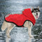 Idepet Wasserdichte 2-in-1-Regenjacke für Hunde, leichter Overall für Hunde mit Kapuze, atmungsaktiver Regenponcho mit Kapuze und reflektierendem Streifen für kleine, mittel große GroßHunde (3XL, Rot)
