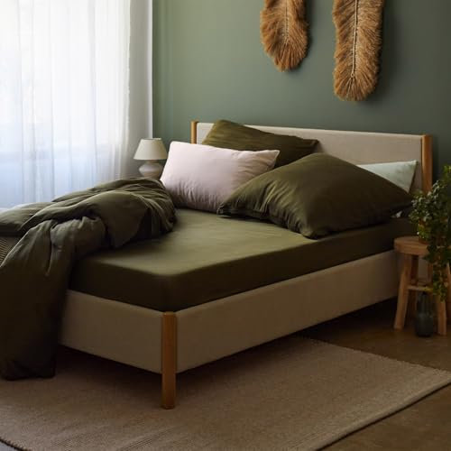 URBANARA Lyocell Spannbettlaken Seretta 90x200 cm Dunkles Olivgrün I 100% Tencel Made in Portugal I Nachhaltig Atmungsaktiv Hypoallergen Hochwertig Luxus I Steghöhe 28 cm Satin Seide