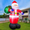 Gonfiabile Babbo Natale 180cm Decorazione da Giardino, Santa Claus con Luci LED e Borsa Verde, Decor Impermeabile IP44 Adatta per Vacanze Invernali Giardino Prato Festa Campeggio Patio Tetto