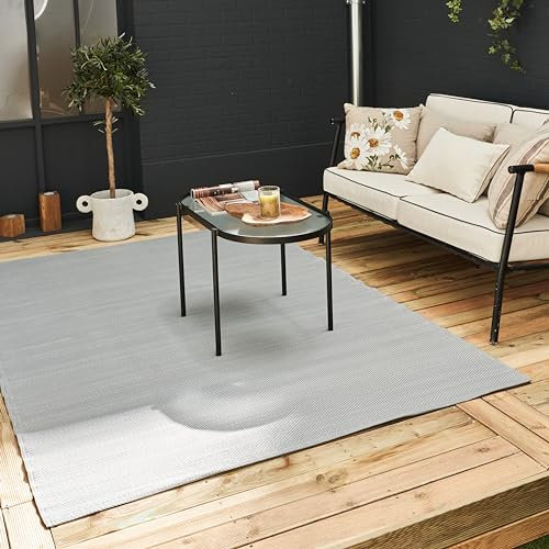 THE RUGS Urban Collection Outdoor Rug - Easy to Clean, Waterproof Plastic Outdoor Rugs for Garden, Patio, Balcony, Camping - Contemporary Plastic Straw Rug - Mono Grey, 120x160cm