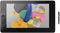 Wacom K100986 Cintiq Pro 24 Tablet (24 Zoll Grafik-Display mit 4K Auflösung & integriertem Standfuß, inkl. Pro Pen 2 Stift mit verschiedenen Ersatzspitzen)