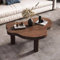 Table Basse Nuage En Bois Massif - Design Irrégulier Avec Coins Ronds, 3 Pieds, Moderne - Pour Salon, Noyer - 70x45x40cm