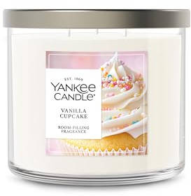 Yankee Candle Vanilla Cupcake, Scented Candle, 14.5oz 3-Wick Candle Jar with up to 40 Hours Burn Time, Giftable