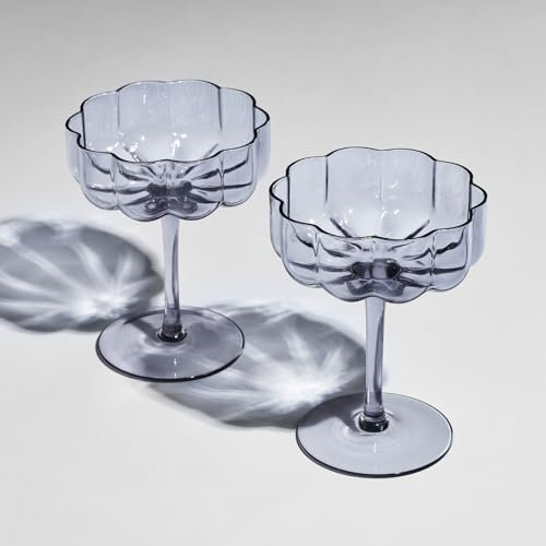 The Wine Savant Blumen-Vintage-Glas-Coupes, 200 ml, bunte Cocktail-, Martini- und Champagner-Prosecco, Mimosa-Gläser-Set, Cocktail-Set, Bar-Glaswaren, 10.2x12.7 cm, zum Patent angemeldet (rauchgrau)