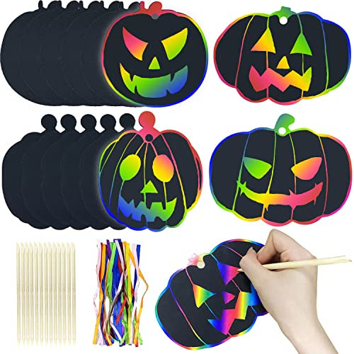 24 Stück Halloween Beidseitig Kratzbild, Kürbis Kratzpapier Kratzbilder Set, Kratzbilder Kinder Geschenke Bastelset, Regenbogen Kratzpapier zum Zeichnen und Basteln, Halloween DIY Anhänger Dekoration